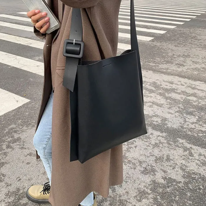 Charming Aesthetic Tote Handbag