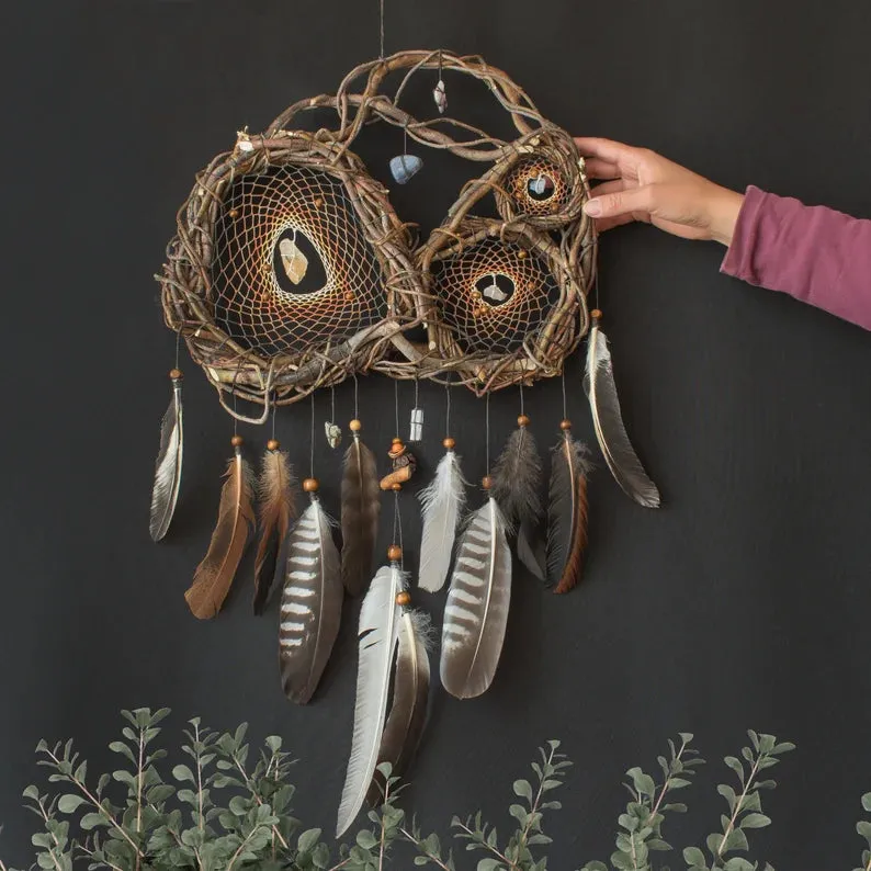 Crystal catcher spiritual artwork, unique home decor Dreamcatcher with healing stones for protection, Positive Energy Dream Catchers Crystal
