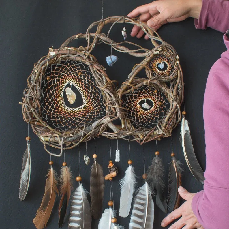 Crystal catcher spiritual artwork, unique home decor Dreamcatcher with healing stones for protection, Positive Energy Dream Catchers Crystal