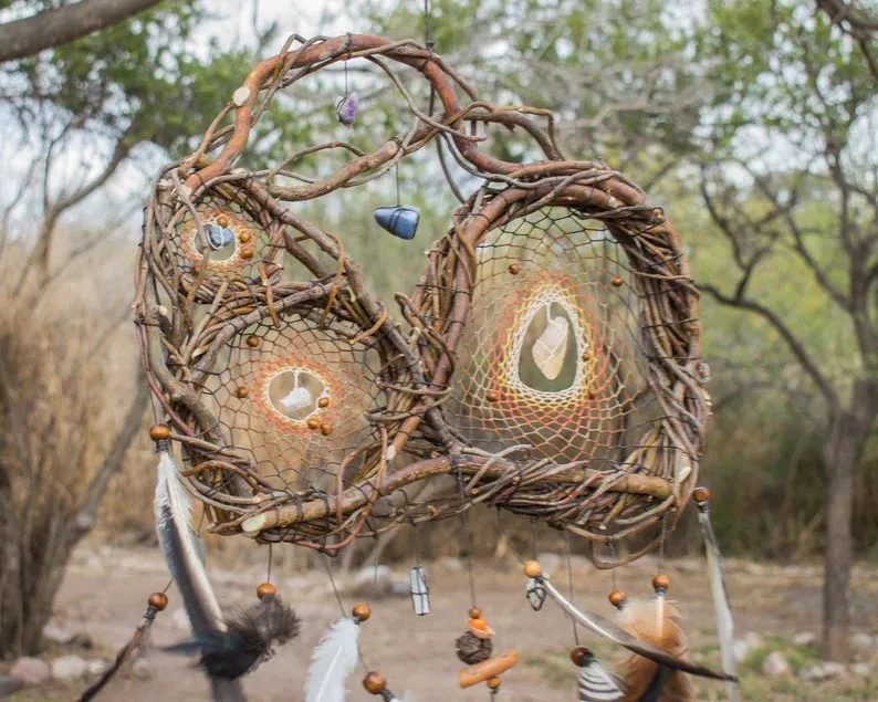 Crystal catcher spiritual artwork, unique home decor Dreamcatcher with healing stones for protection, Positive Energy Dream Catchers Crystal