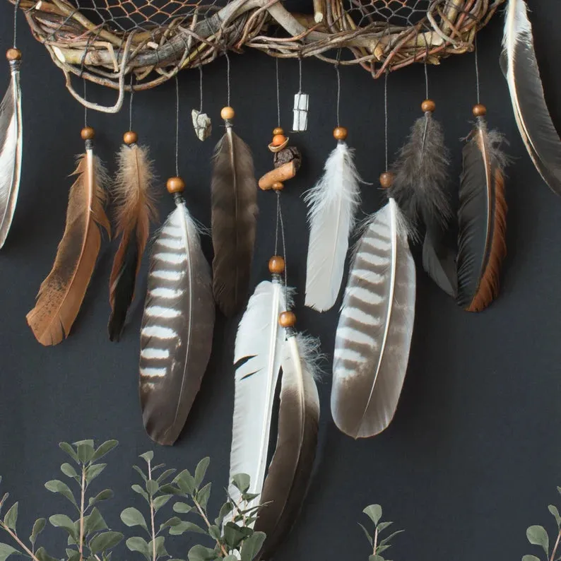 Crystal catcher spiritual artwork, unique home decor Dreamcatcher with healing stones for protection, Positive Energy Dream Catchers Crystal