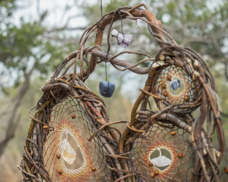 Crystal catcher spiritual artwork, unique home decor Dreamcatcher with healing stones for protection, Positive Energy Dream Catchers Crystal