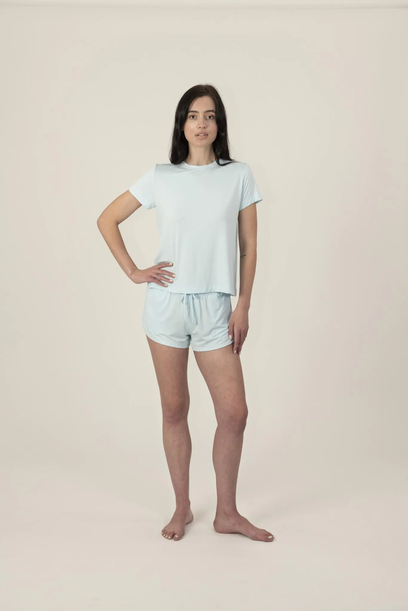 Hang out track shorts in ice blue