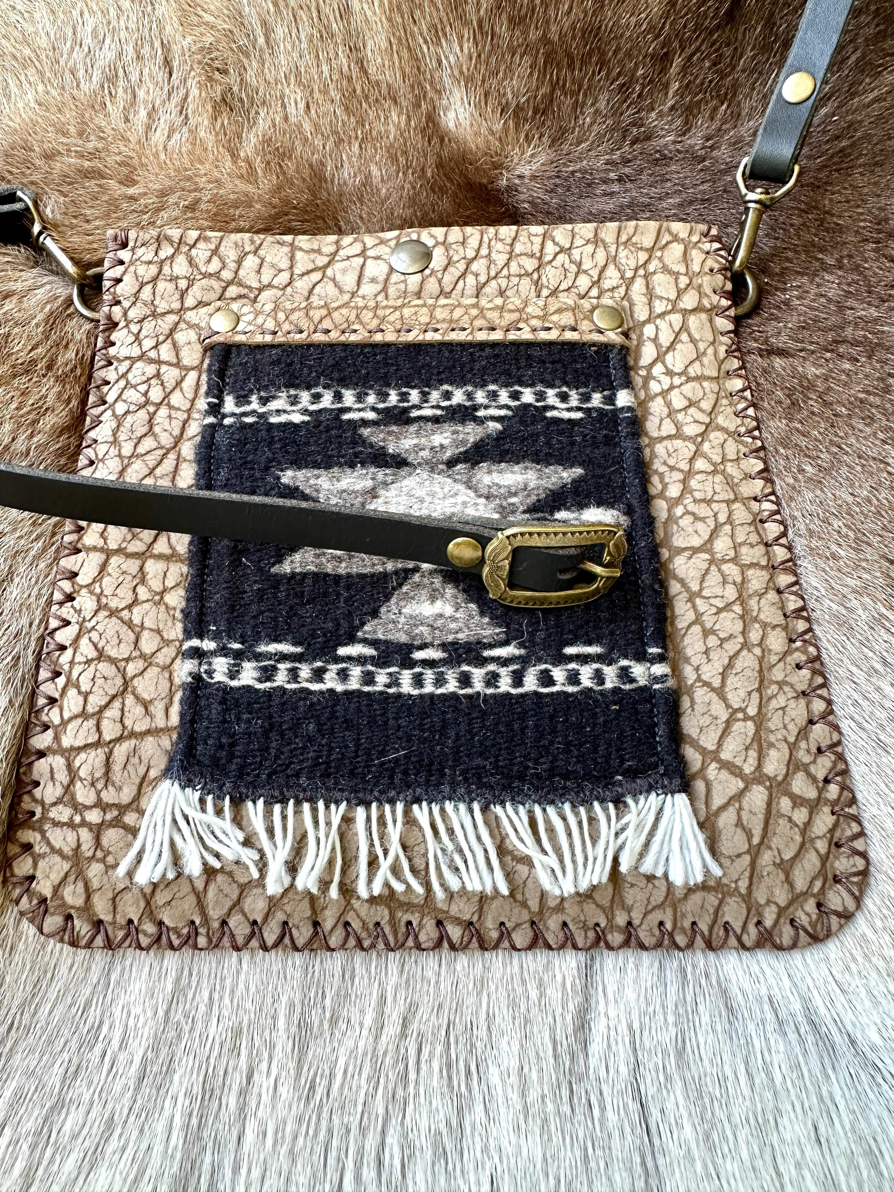 JULIA Crossbody