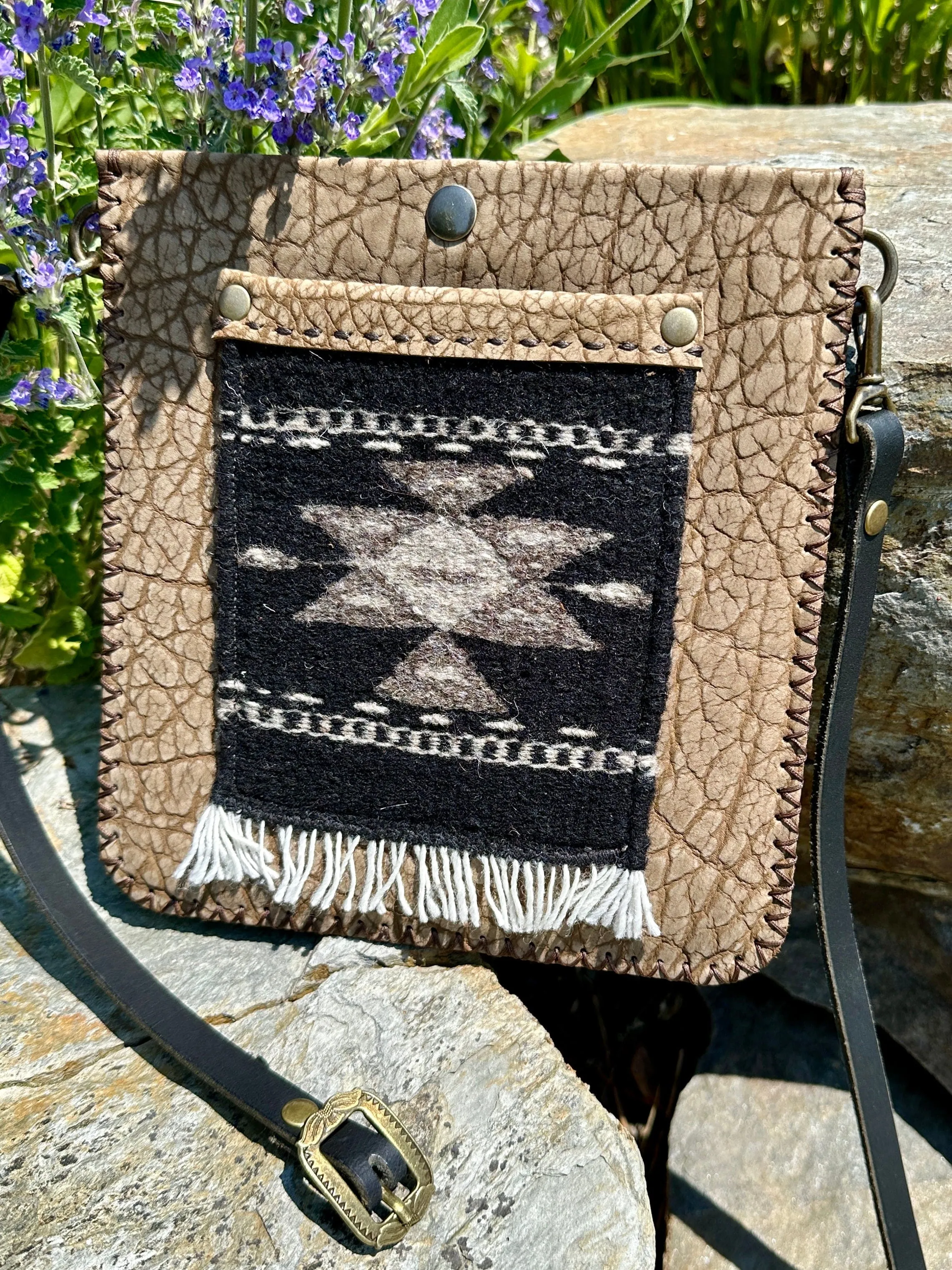 JULIA Crossbody