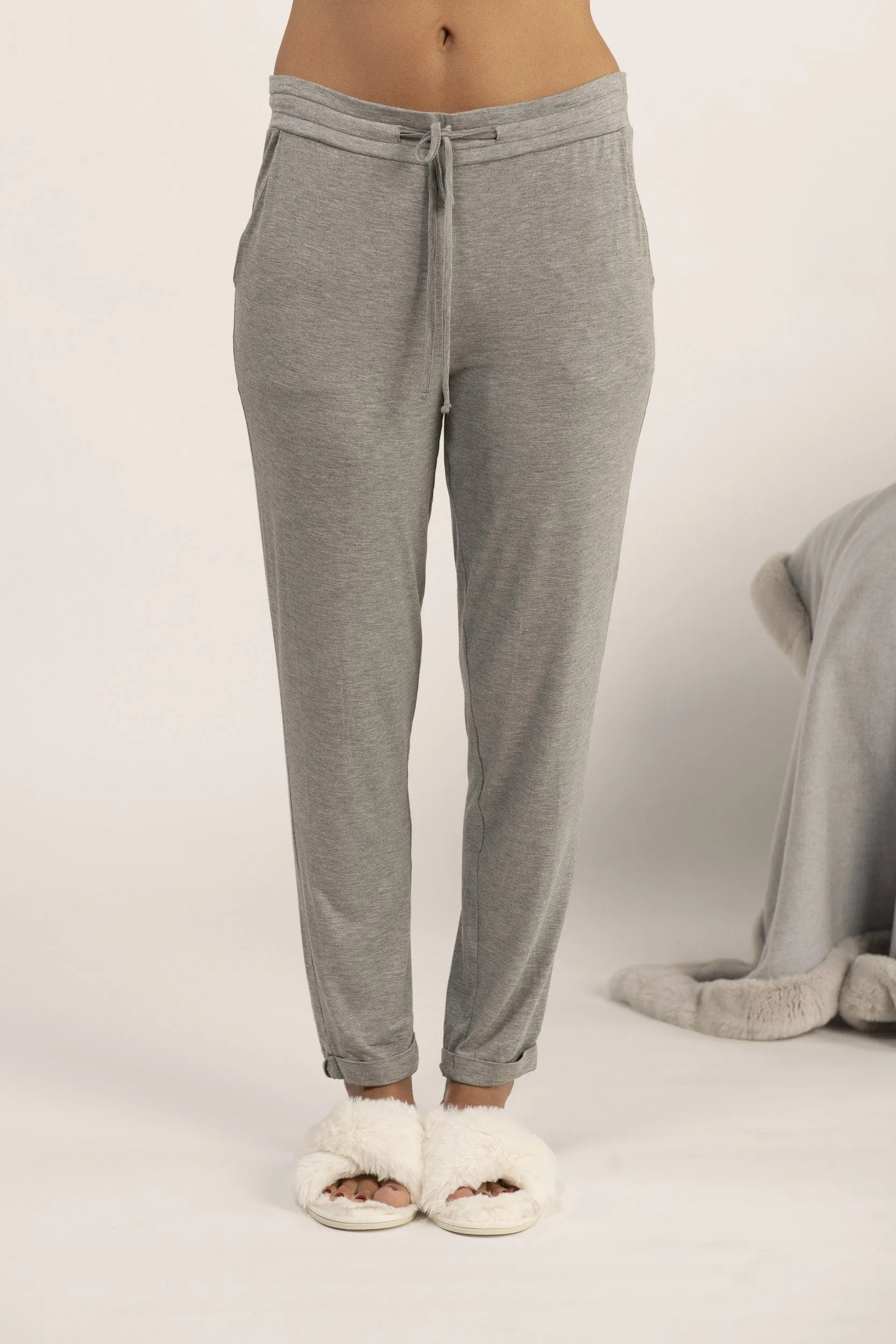 Lounge joggers in heather grey