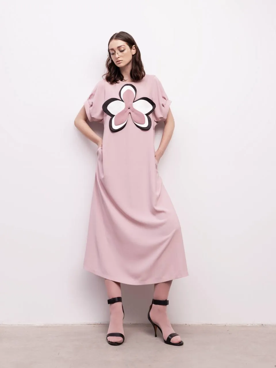 Viscose Midi Pale Pink Dress With Handmade Floral Appliqué